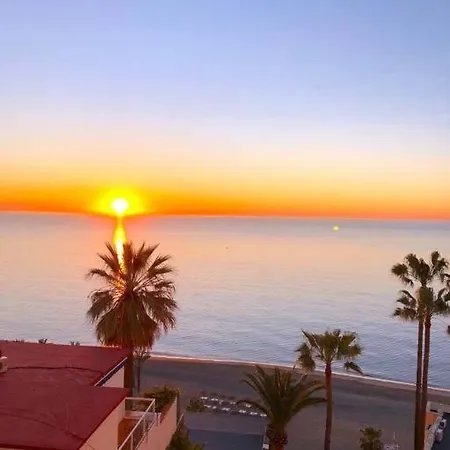 Apartahotel La Roca.lujo, Relax Y Paz Torremolinos
